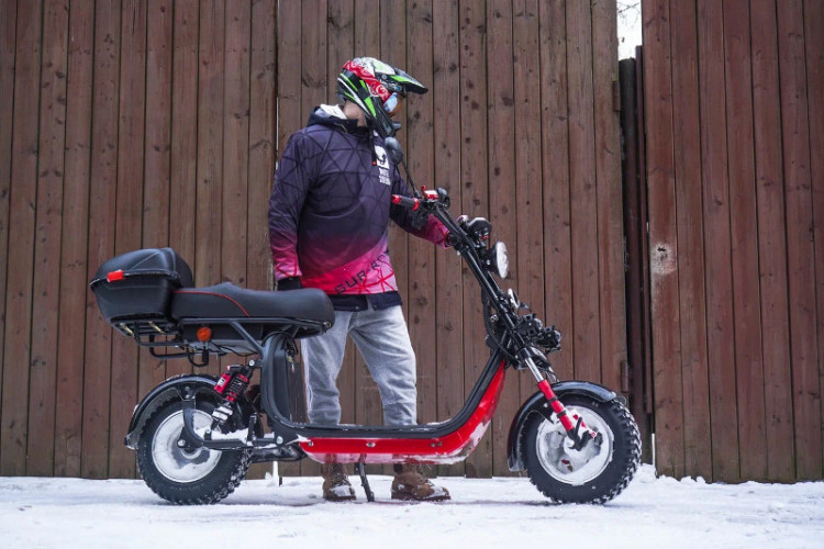 Электроскутер WHITE SIBERIA PRO 2500W в Санкт-Петербурге