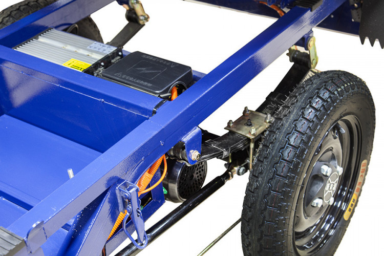 Грузовой электрический трицикл Rutrike Партнёр 1500 в Санкт-Петербурге