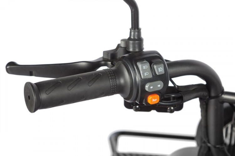 Пассажирский электротрицикл Wanshida LC300 в Санкт-Петербурге