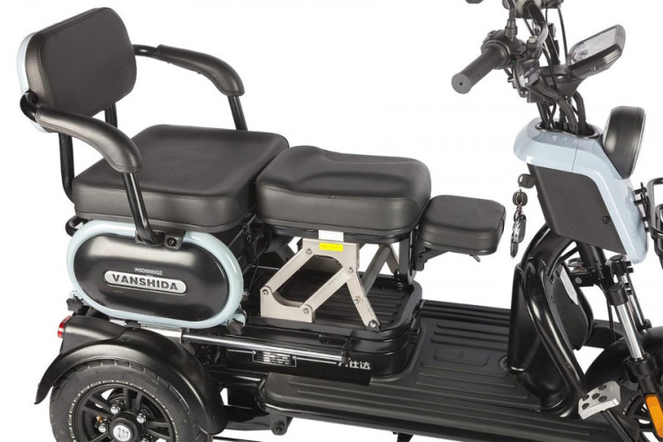 Электротрицикл Wanshida UN MOTO в Санкт-Петербурге