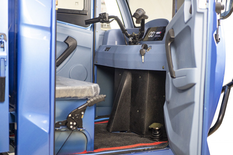 Электротрицикл Rutrike КАРГО Кабина обогрев 1500 грузовой в Санкт-Петербурге