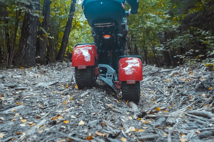 Электроскутер White Siberia IKRA 5000W в Санкт-Петербурге