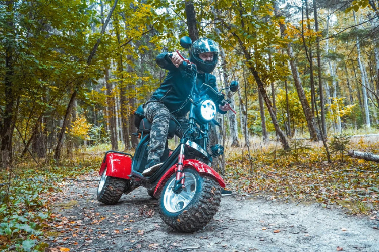 Электроскутер White Siberia IKRA 5000W в Санкт-Петербурге