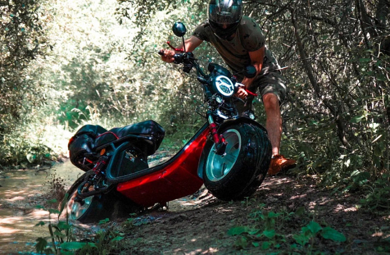 Электроскутер White Siberia PRO MAX 3950W в Санкт-Петербурге