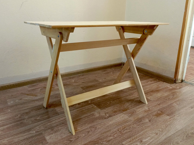 Стол складной деревянный в Санкт-Петербурге